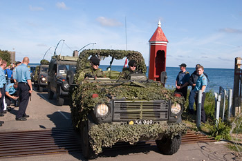 Militære køretøjer sørgede for sikker transport af "Ambassadefunktionærerne"
